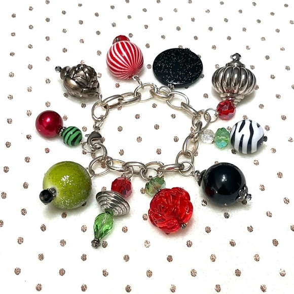Festive Large Chunky Bobble Christmas Bracelet - Picture 1 of 13